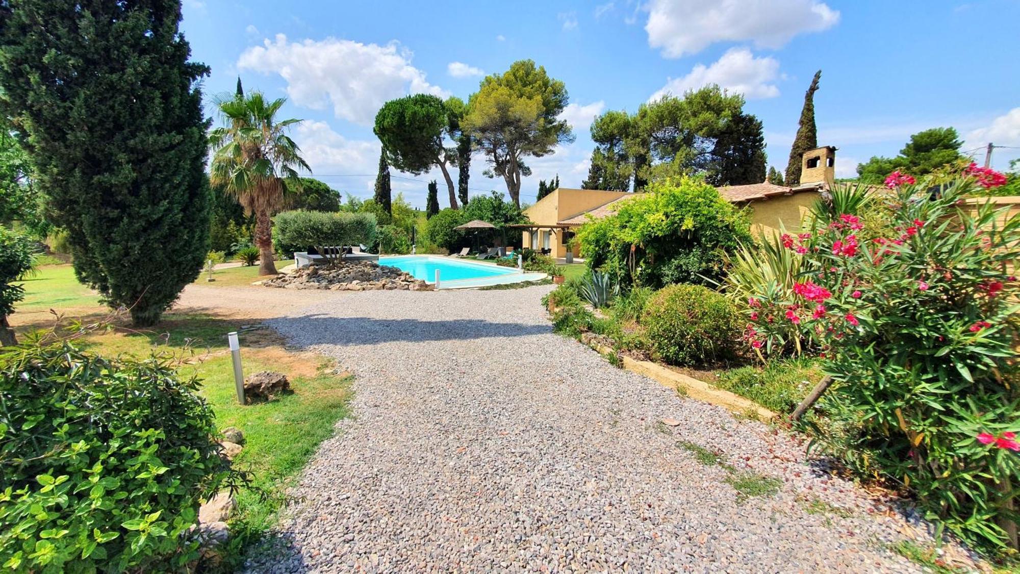 Villa Spacieuse A Beziers Avec Piscine Privee Et Jacuzzi Екстер'єр фото